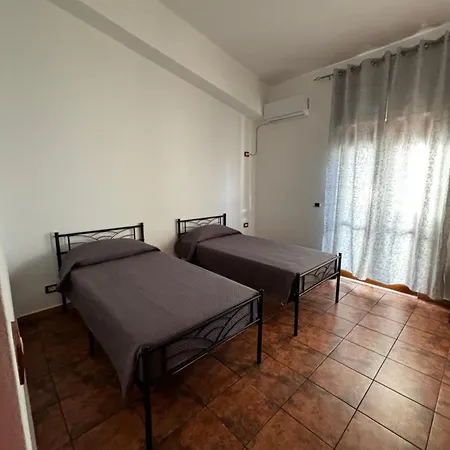 Bedgodini * Golem (Tirana)