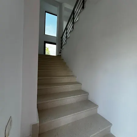 Bedgodini Hotel Golem (Tirana)